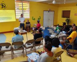Dr. Georg Engelhard presenting at climate vulnerability workshop in San Sauveur